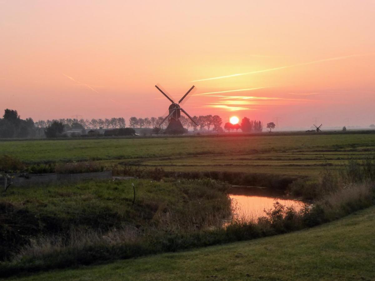 Vertoeven Bij Verhoeven Oud-Alblas Exterior photo